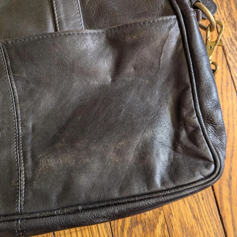 Leather Messenger Briefcase - Black